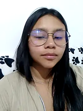 SofieLove 01 online show from 04/08/26, 06:57