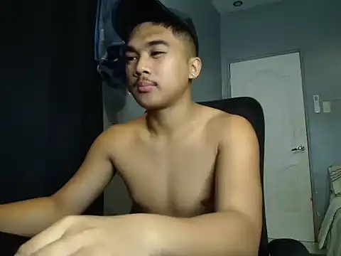 Snapshot of pinoyAdrianneXXX chatting on 04/25/26, 03:20 pinoyAdrianneXXX online show from 04/25/26, 03:20