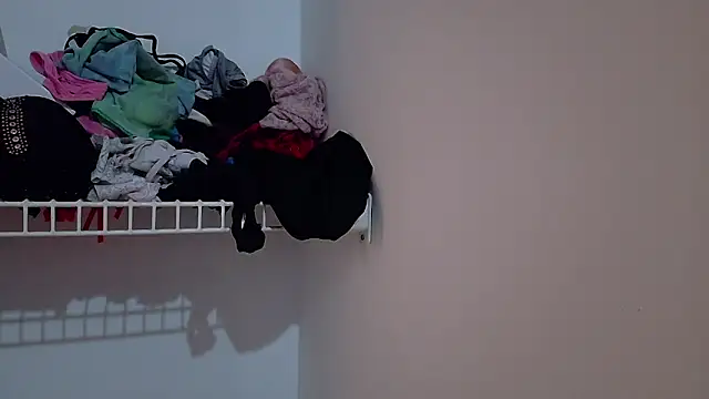 Snapshot of ValeriGallardo17 chatting on 09/09/25, 09:25 ValeriGallardo17 online show from 09/09/25, 09:25