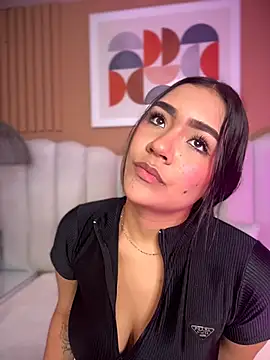 noa moon online show from 01/18/26, 02:37