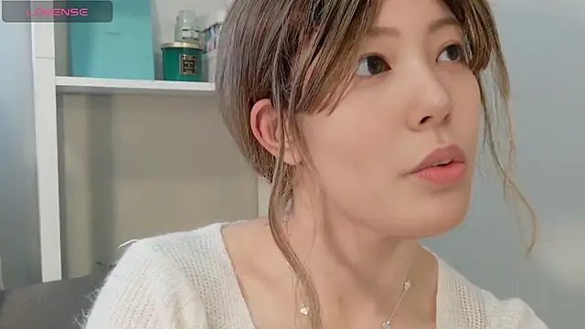 Nana with online show from 02/15/26, 09:11