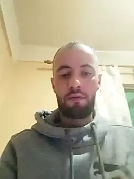 Snapshot of alexpo27 chatting on 11/06/25, 11:59 alexpo27 online show from 11/06/25, 11:59