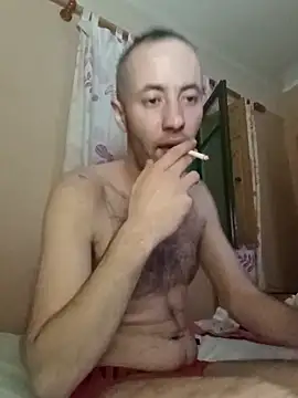 Snapshot of alexpo27 chatting on 11/11/25, 01:27 alexpo27 online show from 11/11/25, 01:27