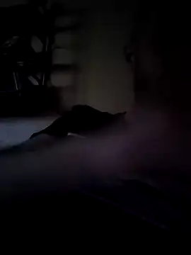 Snapshot of alexpo27 chatting on 11/18/25, 12:16 alexpo27 online show from 11/18/25, 12:16