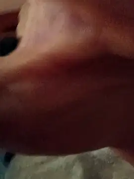 Snapshot of alexpo27 chatting on 02/06/26, 05:01 alexpo27 online show from 02/06/26, 05:01