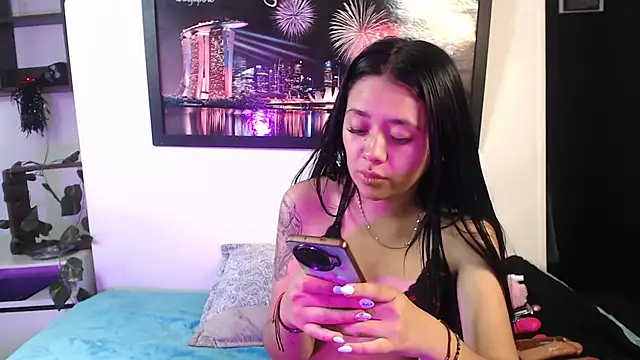 hellenngp online show from 11/06/25, 07:48