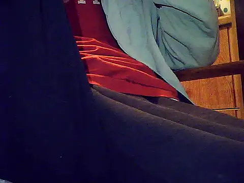 Snapshot of kopanos-69 chatting on 10/17/25, 08:28 kopanos-69 online show from 10/17/25, 08:28