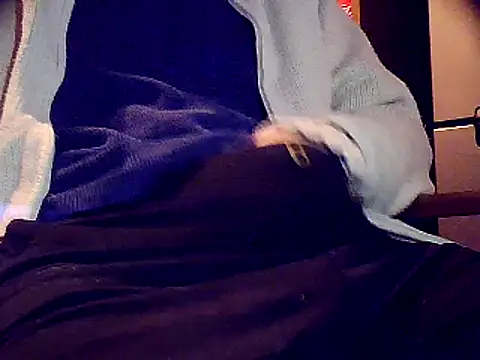 Snapshot of kopanos-69 chatting on 12/14/25, 01:44 kopanos-69 online show from 12/14/25, 01:44