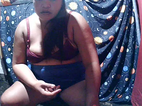 Snapshot of 33mango chatting on 11/20/25, 07:46 33mango online show from 11/20/25, 07:46