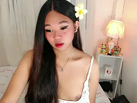 Malia cummer online show from 06/26/26, 04:06