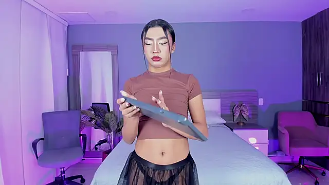 Alaiaguerra online show from 11/07/25, 08:09