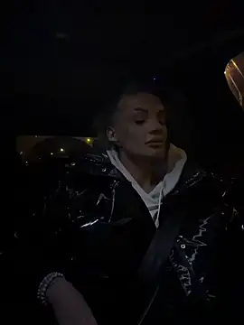 BOO D online show from 12/21/25, 09:22