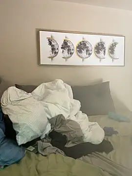 Snapshot of petalsexy chatting on 10/28/25, 04:53 petalsexy online show from 10/28/25, 04:53