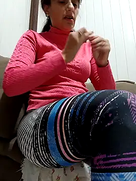 cicinha3657 online show from 05/10/26, 04:17