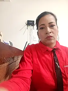 Snapshot of PAULA20- chatting on 09/10/25, 01:00 PAULA20- online show from 09/10/25, 01:00