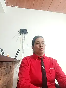 Snapshot of PAULA20- chatting on 09/11/25, 01:44 PAULA20- online show from 09/11/25, 01:44