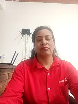 Snapshot of PAULA20- chatting on 09/12/25, 01:11 PAULA20- online show from 09/12/25, 01:11