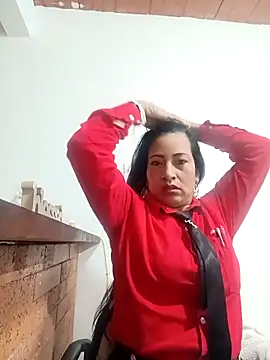 Snapshot of PAULA20- chatting on 09/18/25, 12:40 PAULA20- online show from 09/18/25, 12:40