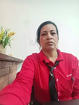 Snapshot of PAULA20- chatting on 09/26/25, 01:48 PAULA20- online show from 09/26/25, 01:48