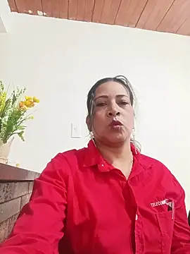 Snapshot of PAULA20- chatting on 09/29/25, 04:12 PAULA20- online show from 09/29/25, 04:12