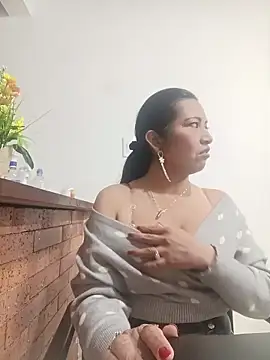 Snapshot of PAULA20- chatting on 10/04/25, 12:36 PAULA20- online show from 10/04/25, 12:36