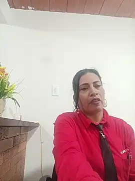 Snapshot of PAULA20- chatting on 10/08/25, 01:09 PAULA20- online show from 10/08/25, 01:09