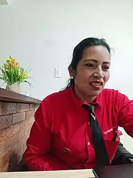 Snapshot of PAULA20- chatting on 10/22/25, 02:39 PAULA20- online show from 10/22/25, 02:39