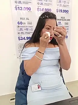 Snapshot of PAULA20- chatting on 11/29/25, 12:19 PAULA20- online show from 11/29/25, 12:19