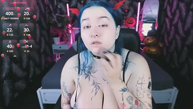 Snapshot of Mira_Fyre chatting on 10/26/25, 08:48 Mira Fyre online show from 10/26/25, 08:48