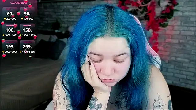 Snapshot of Mira_Fyre chatting on 11/20/25, 09:25 Mira Fyre online show from 11/20/25, 09:25