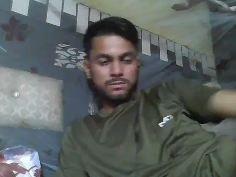 ursdreamperson online show from 10/24/25, 03:52