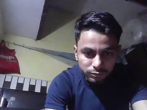 ursdreamperson online show from 11/23/25, 05:29