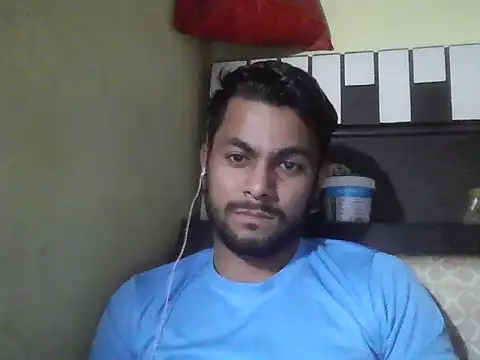 ursdreamperson online show from 12/17/25, 04:24