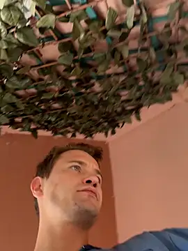 Snapshot of Italy_sex_boy chatting on 10/15/25, 12:16 Italy sex boy online show from 10/15/25, 12:16