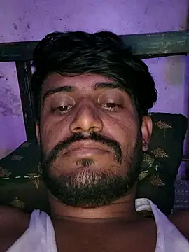 Snapshot of krishjaat43 chatting on 10/27/25, 02:04 krishjaat43 online show from 10/27/25, 02:04