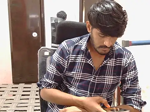 Snapshot of krishjaat43 chatting on 10/31/25, 05:19 krishjaat43 online show from 10/31/25, 05:19