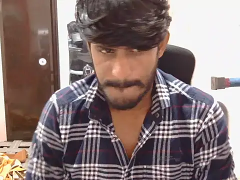 Snapshot of krishjaat43 chatting on 11/04/25, 05:23 krishjaat43 online show from 11/04/25, 05:23