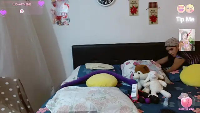 angelly  kate online show from 12/19/25, 02:29