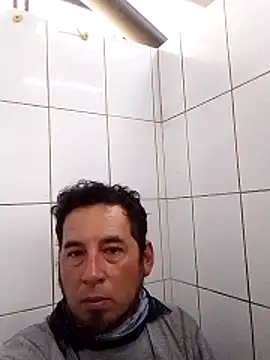 Snapshot of Lujor chatting on 01/19/26, 04:33 Lujor online show from 01/19/26, 04:33