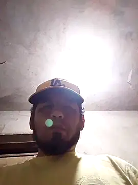 Snapshot of Lujor chatting on 02/07/26, 03:43 Lujor online show from 02/07/26, 03:43