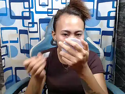 joanpetite online show from 04/24/26, 11:07