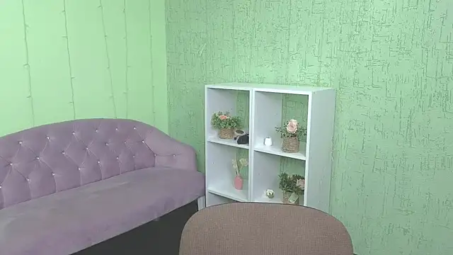 Snapshot of Wendy_Waves chatting on 09/17/25, 11:12 Wendy Waves online show from 09/17/25, 11:12