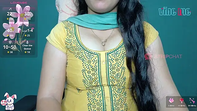 Snapshot of megHana_teLugGu chatting on 09/22/25, 10:17 megHana teLugGu online show from 09/22/25, 10:17