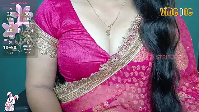 Snapshot of megHana_teLugGu chatting on 09/24/25, 10:40 megHana teLugGu online show from 09/24/25, 10:40