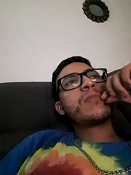 Jaleale33 online show from 04/21/26, 06:09