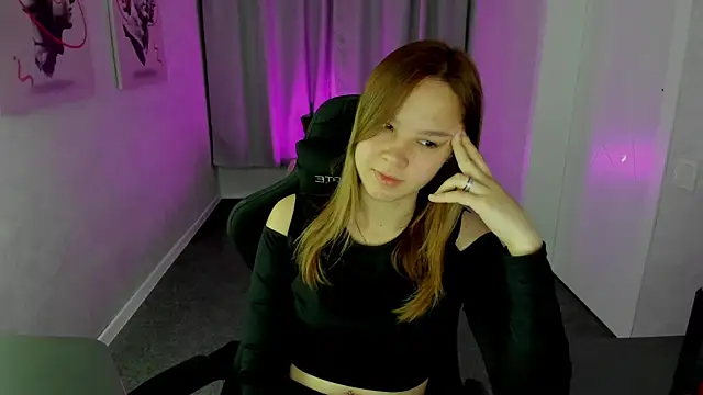 Lori Blossom online show from 09/23/25, 08:28