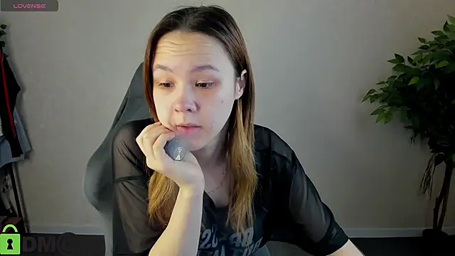 Lori Blossom online show from 02/03/26, 06:11