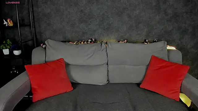 Lori Blossom online show from 02/18/26, 01:12