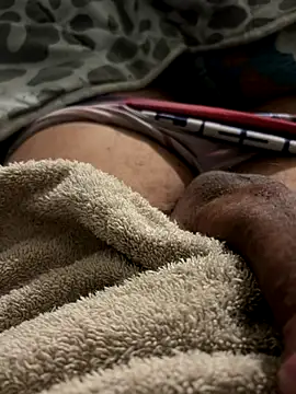 youyou933 online show from 10/08/25, 04:32