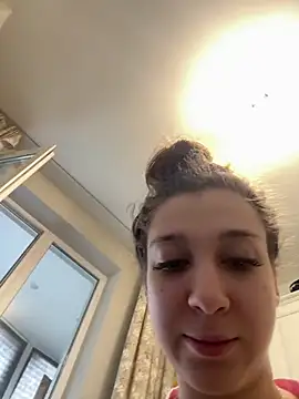 yourfavpsy  online show from 04/18/26, 10:19